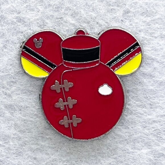 🔮 5/$25 Disney Cast Costumes Great Movie Ride Pin - Picture 1 of 3